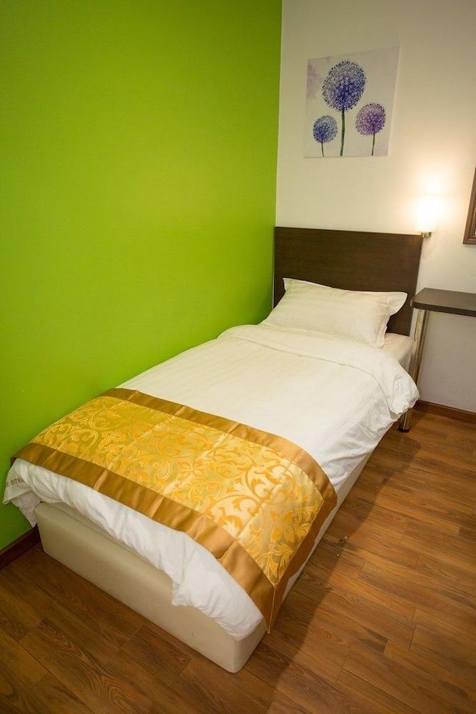 Hotel Zamburger Nur Ramadhan - Previously G Home Hotel Kota Bharu Extérieur photo